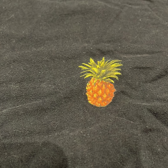 Simple t-shirt - Picture 2 of 4